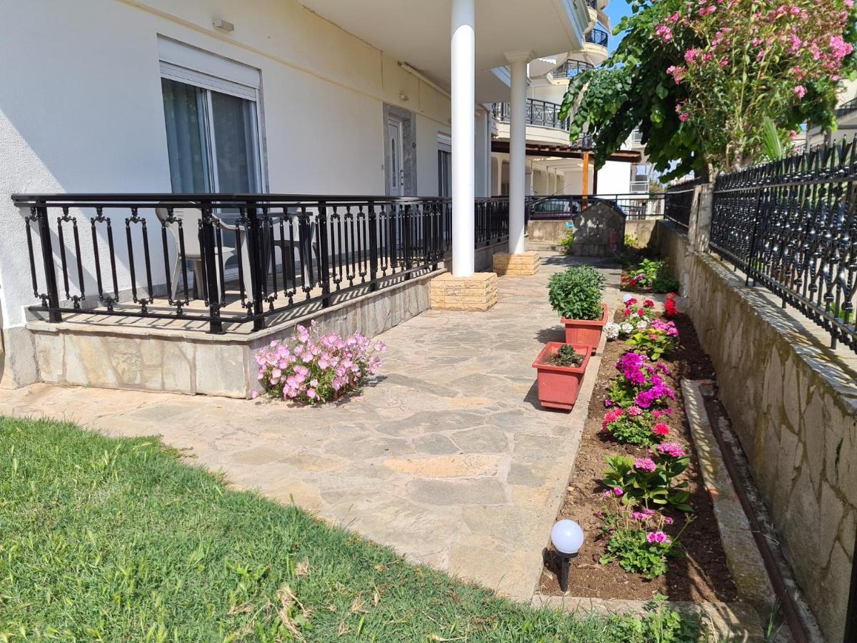Grand Apartment Néa Khilí Dış mekan fotoğraf